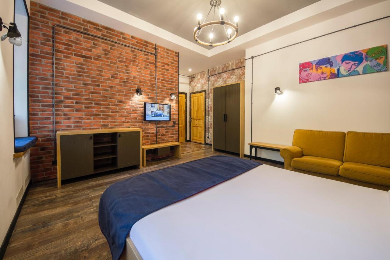 Loft Design Apartments On Desyatynnyi Ln, 7 Kiev Ngoại thất bức ảnh
