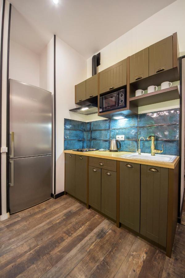 Loft Design Apartments On Desyatynnyi Ln, 7 Kiev Ngoại thất bức ảnh